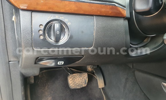 Acheter Occasion Voiture Mercedes‒Benz GL–Class Noir à Yaoundé, Central Cameroon Acheter Occasion Voiture Mercedes‒Benz GL–Class Noir à Yaoundé, Central Cameroon