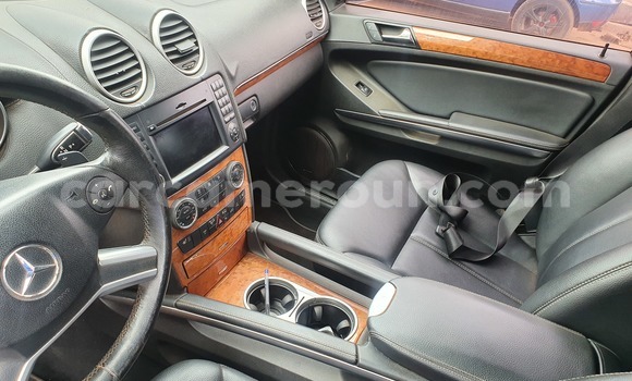 Acheter Occasion Voiture Mercedes‒Benz GL–Class Noir à Yaoundé, Central Cameroon Acheter Occasion Voiture Mercedes‒Benz GL–Class Noir à Yaoundé, Central Cameroon