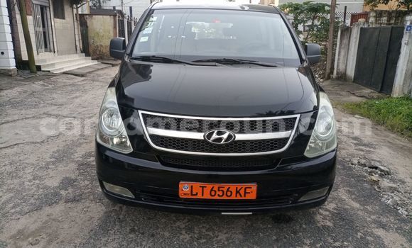 Sayi Na hannu Hyundai H200 Black Babbar mota in Douala a Ƙasar Kamaru Sayi Na hannu Hyundai H200 Black Babbar mota in Douala a Ƙasar Kamaru