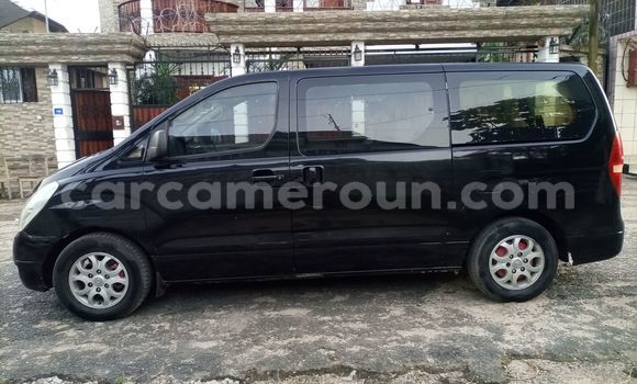 Sayi Na hannu Hyundai H200 Black Babbar mota in Douala a Ƙasar Kamaru Sayi Na hannu Hyundai H200 Black Babbar mota in Douala a Ƙasar Kamaru