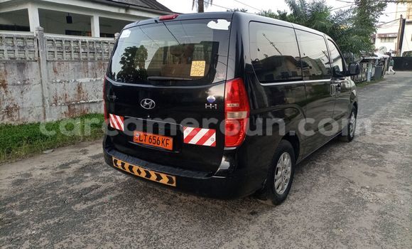 Sayi Na hannu Hyundai H200 Black Babbar mota in Douala a Ƙasar Kamaru Sayi Na hannu Hyundai H200 Black Babbar mota in Douala a Ƙasar Kamaru