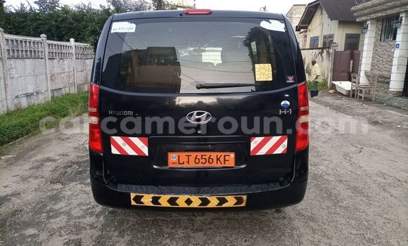 Sayi Na hannu Hyundai H200 Black Babbar mota in Douala a Ƙasar Kamaru Sayi Na hannu Hyundai H200 Black Babbar mota in Douala a Ƙasar Kamaru