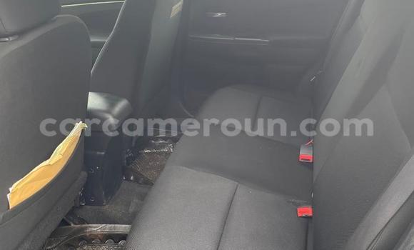 Sayi Na hannu Mitsubishi RVR Azurfa Mota in Douala a Ƙasar Kamaru Sayi Na hannu Mitsubishi RVR Azurfa Mota in Douala a Ƙasar Kamaru