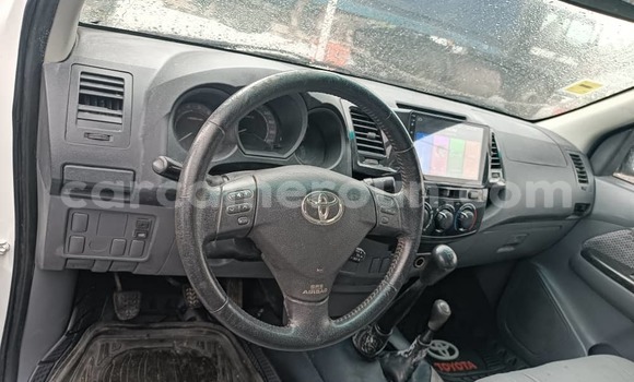 Buy Used Toyota Dyna White Truck in Douala in Littoral Cameroon Buy Used Toyota Dyna White Truck in Douala in Littoral Cameroon