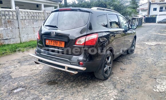 Sayi Na hannu Nissan Qashqai+2 Black Mota in Douala a Ƙasar Kamaru Sayi Na hannu Nissan Qashqai+2 Black Mota in Douala a Ƙasar Kamaru