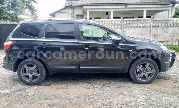 Sayi Na hannu Nissan Qashqai+2 Black Mota in Douala a Ƙasar Kamaru Sayi Na hannu Nissan Qashqai+2 Black Mota in Douala a Ƙasar Kamaru