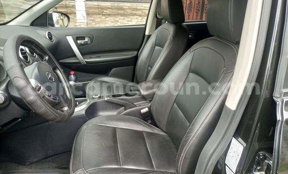 Sayi Na hannu Nissan Qashqai+2 Black Mota in Douala a Ƙasar Kamaru Sayi Na hannu Nissan Qashqai+2 Black Mota in Douala a Ƙasar Kamaru