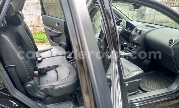 Sayi Na hannu Nissan Qashqai+2 Black Mota in Douala a Ƙasar Kamaru Sayi Na hannu Nissan Qashqai+2 Black Mota in Douala a Ƙasar Kamaru