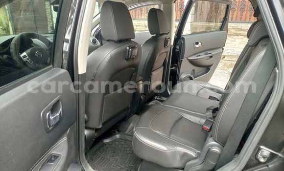 Sayi Na hannu Nissan Qashqai+2 Black Mota in Douala a Ƙasar Kamaru Sayi Na hannu Nissan Qashqai+2 Black Mota in Douala a Ƙasar Kamaru