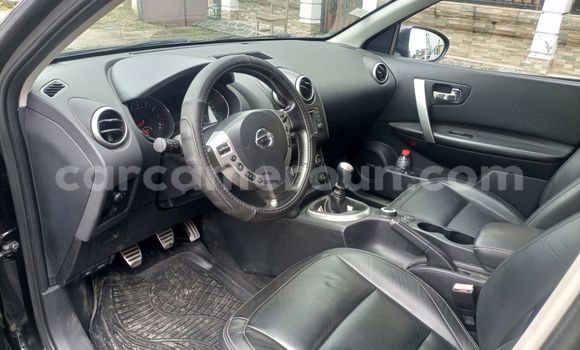 Sayi Na hannu Nissan Qashqai+2 Black Mota in Douala a Ƙasar Kamaru Sayi Na hannu Nissan Qashqai+2 Black Mota in Douala a Ƙasar Kamaru