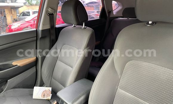 Sayi Na hannu Hyundai Tucson Sauran Mota in Douala a Ƙasar Kamaru Sayi Na hannu Hyundai Tucson Sauran Mota in Douala a Ƙasar Kamaru