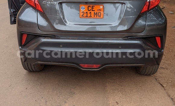 Acheter Occasion Voiture Toyota C-HR Gris à Yaoundé, Central Cameroon Acheter Occasion Voiture Toyota C-HR Gris à Yaoundé, Central Cameroon