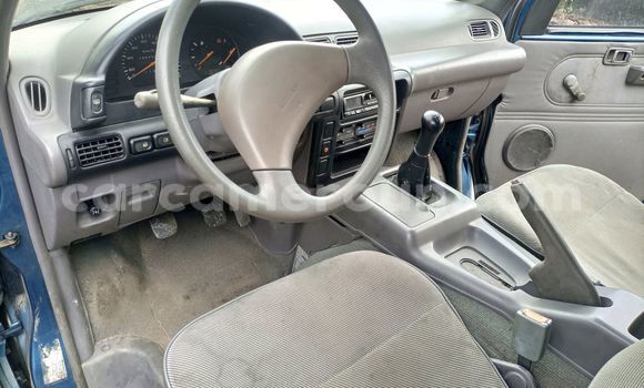 Buy Used Nissan Serena Blue Car in Douala in Littoral Cameroon Buy Used Nissan Serena Blue Car in Douala in Littoral Cameroon