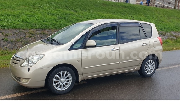 Acheter Occasion Voiture Toyota Corolla Spacio Autre à Yaoundé, Central Cameroon Acheter Occasion Voiture Toyota Corolla Spacio Autre à Yaoundé, Central Cameroon