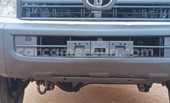 Buy Used Toyota Land Cruiser White Car in Yaounde in Central Cameroon Buy Used Toyota Land Cruiser White Car in Yaounde in Central Cameroon