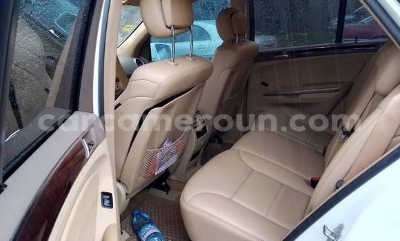 Buy Used Mercedes‒Benz 300CD White Car in Yaounde in Central Cameroon Buy Used Mercedes‒Benz 300CD White Car in Yaounde in Central Cameroon