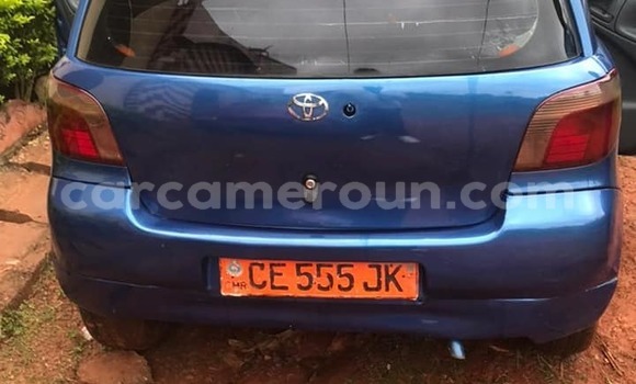 Sayi Na hannu Toyota Yaris Blue Mota in Yaounde a Babban Kamaru Sayi Na hannu Toyota Yaris Blue Mota in Yaounde a Babban Kamaru