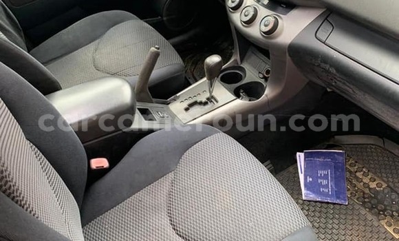 Acheter Occasion Voiture Toyota RAV4 Noir à Yaoundé, Central Cameroon Acheter Occasion Voiture Toyota RAV4 Noir à Yaoundé, Central Cameroon