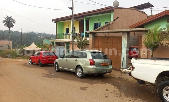 Acheter Occasion Voiture Toyota Avensis Autre à Yaoundé, Central Cameroon Acheter Occasion Voiture Toyota Avensis Autre à Yaoundé, Central Cameroon