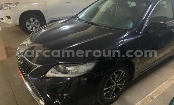 Sayi Na hannu Toyota Camry Black Mota in Yaounde a Babban Kamaru