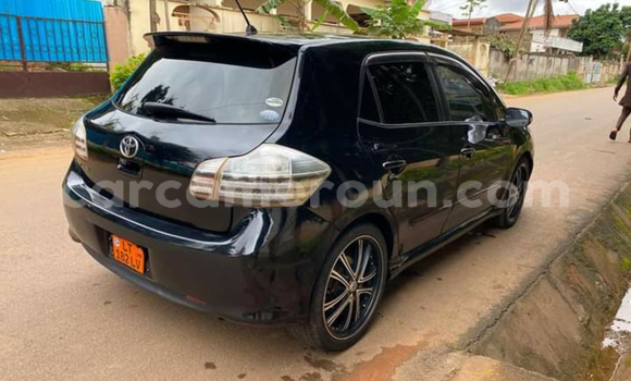 Sayi Na hannu Toyota Blade Black Mota in Yaounde a Babban Kamaru Sayi Na hannu Toyota Blade Black Mota in Yaounde a Babban Kamaru