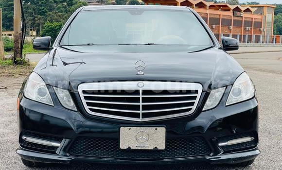 Sayi Imported Mercedes-Benz E-Classe Black Mota in Yaounde a Babban Kamaru