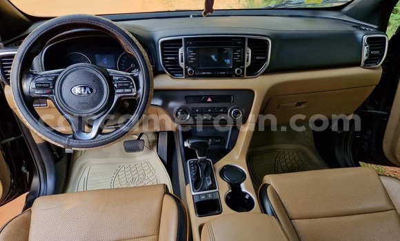 Acheter Occasion Voiture Kia Sportage Noir à Yaoundé, Central Cameroon Acheter Occasion Voiture Kia Sportage Noir à Yaoundé, Central Cameroon