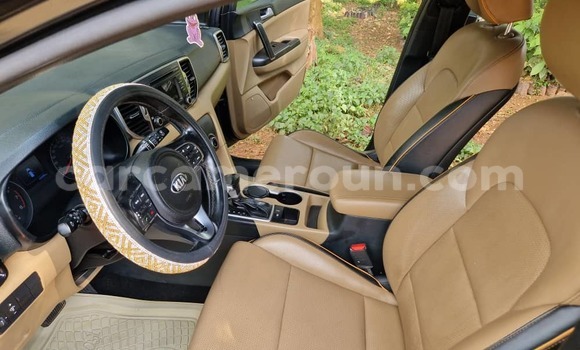 Acheter Occasion Voiture Kia Sportage Noir à Yaoundé, Central Cameroon Acheter Occasion Voiture Kia Sportage Noir à Yaoundé, Central Cameroon