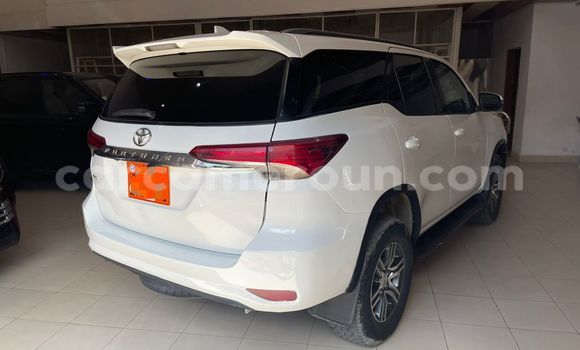 Buy Used Toyota Fortuner White Car in Douala in Littoral Cameroon Buy Used Toyota Fortuner White Car in Douala in Littoral Cameroon