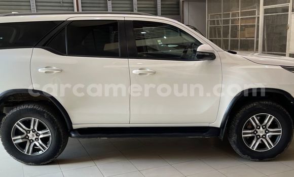 Acheter Occasion Voiture Toyota Fortuner Blanc à Douala, Littoral Cameroon Acheter Occasion Voiture Toyota Fortuner Blanc à Douala, Littoral Cameroon