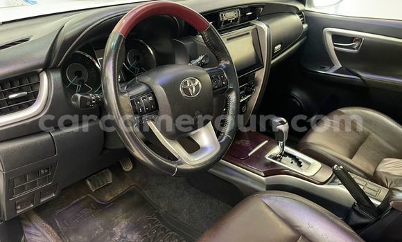 Acheter Occasion Voiture Toyota Fortuner Blanc à Douala, Littoral Cameroon Acheter Occasion Voiture Toyota Fortuner Blanc à Douala, Littoral Cameroon