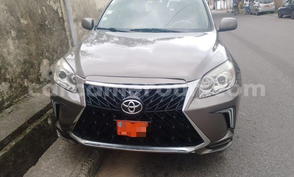 Acheter Occasion Voiture Toyota RAV4 Marron à Douala, Littoral Cameroon Acheter Occasion Voiture Toyota RAV4 Marron à Douala, Littoral Cameroon