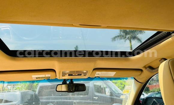 Sayi Na hannu Toyota Highlander Black Mota in Yaounde a Babban Kamaru Sayi Na hannu Toyota Highlander Black Mota in Yaounde a Babban Kamaru