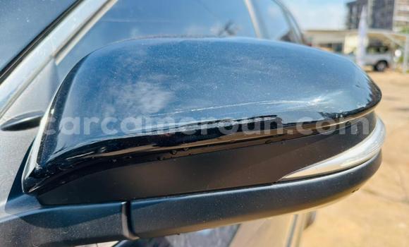 Sayi Na hannu Toyota Highlander Black Mota in Yaounde a Babban Kamaru Sayi Na hannu Toyota Highlander Black Mota in Yaounde a Babban Kamaru