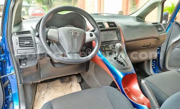 Acheter Occasion Voiture Toyota Auris Bleu à Yaoundé, Central Cameroon
