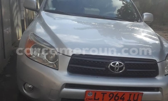 Acheter Occasion Voiture Toyota RAV4 Gris à Douala, Littoral Cameroon Acheter Occasion Voiture Toyota RAV4 Gris à Douala, Littoral Cameroon