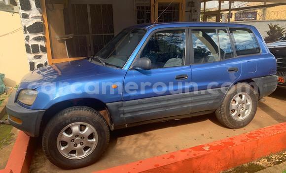 Acheter Occasion Voiture Toyota RAV4 Bleu à Yaoundé, Central Cameroon Acheter Occasion Voiture Toyota RAV4 Bleu à Yaoundé, Central Cameroon