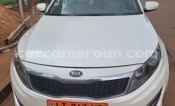Sayi Na hannu Kia Optima White Mota in Douala a Ƙasar Kamaru Sayi Na hannu Kia Optima White Mota in Douala a Ƙasar Kamaru