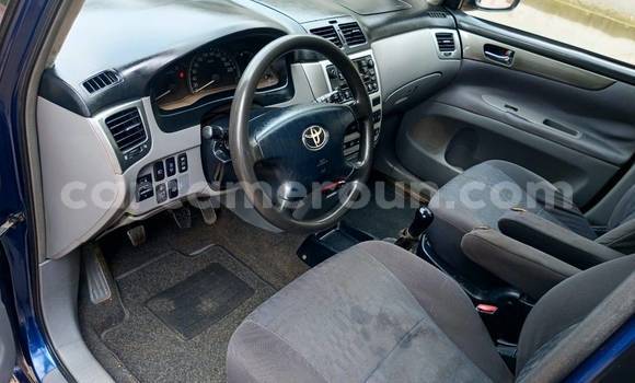 Acheter Occasion Voiture Toyota Avensis Bleu à Douala, Littoral Cameroon Acheter Occasion Voiture Toyota Avensis Bleu à Douala, Littoral Cameroon