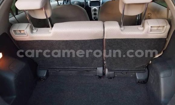 Sayi Na hannu Toyota Yaris Red Mota in Douala a Ƙasar Kamaru Sayi Na hannu Toyota Yaris Red Mota in Douala a Ƙasar Kamaru