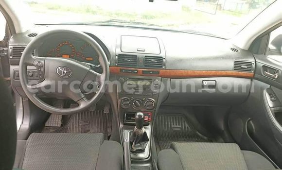 Sayi Na hannu Toyota Avensis Sauran Mota in Douala a Ƙasar Kamaru Sayi Na hannu Toyota Avensis Sauran Mota in Douala a Ƙasar Kamaru