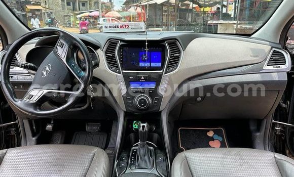 Sayi Na hannu Hyundai Santa Fe Black Mota in Douala a Ƙasar Kamaru Sayi Na hannu Hyundai Santa Fe Black Mota in Douala a Ƙasar Kamaru