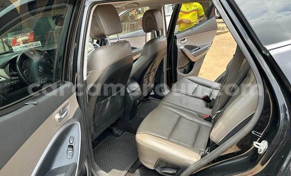 Sayi Na hannu Hyundai Santa Fe Black Mota in Douala a Ƙasar Kamaru Sayi Na hannu Hyundai Santa Fe Black Mota in Douala a Ƙasar Kamaru
