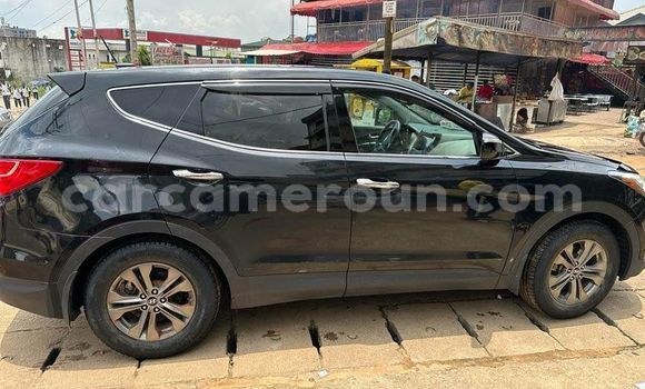 Sayi Na hannu Hyundai Santa Fe Black Mota in Douala a Ƙasar Kamaru Sayi Na hannu Hyundai Santa Fe Black Mota in Douala a Ƙasar Kamaru