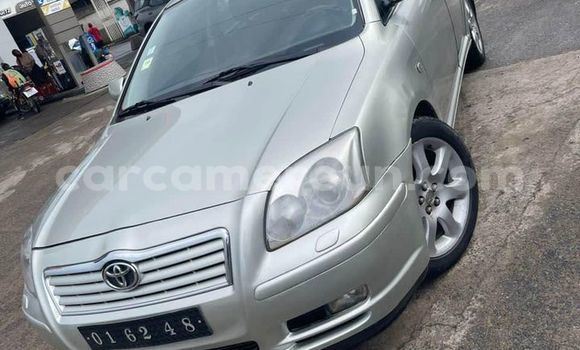 Sayi Na hannu Toyota Avensis Sauran Mota in Douala a Ƙasar Kamaru