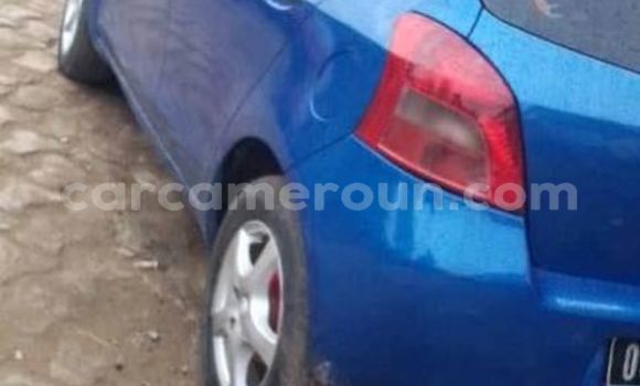 Sayi Na hannu Toyota Yaris Blue Mota in Douala a Ƙasar Kamaru Sayi Na hannu Toyota Yaris Blue Mota in Douala a Ƙasar Kamaru