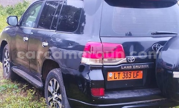 Acheter Occasion Voiture Toyota Land Cruiser Noir à Yaoundé, Central Cameroon Acheter Occasion Voiture Toyota Land Cruiser Noir à Yaoundé, Central Cameroon