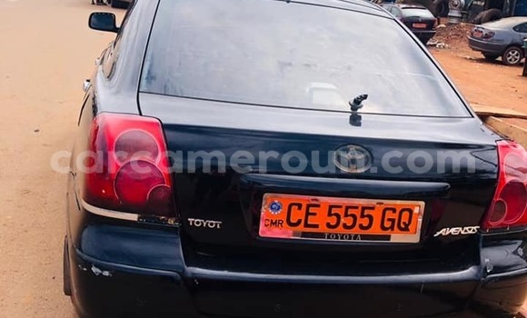 Sayi Na hannu Toyota Avensis Black Mota in Yaounde a Babban Kamaru Sayi Na hannu Toyota Avensis Black Mota in Yaounde a Babban Kamaru