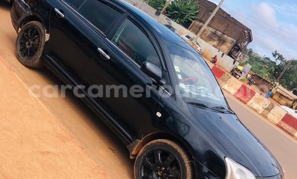 Sayi Na hannu Toyota Avensis Black Mota in Yaounde a Babban Kamaru Sayi Na hannu Toyota Avensis Black Mota in Yaounde a Babban Kamaru