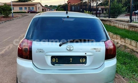 Sayi Na hannu Toyota Corolla Sauran Mota in Yaounde a Babban Kamaru Sayi Na hannu Toyota Corolla Sauran Mota in Yaounde a Babban Kamaru
